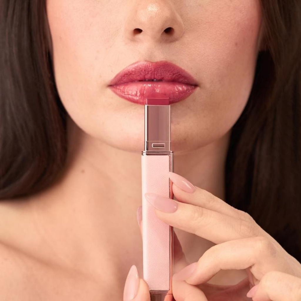 Lip-Plumping Glossy Lip Balm